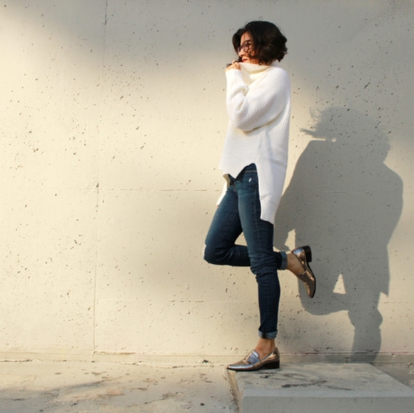 Aritzia Wilfred Free Lin Sweater Merino Wool High Low cream sz S - Picture 3 of 6